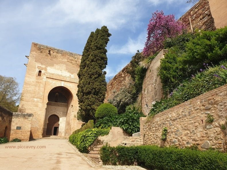 Puerta de la Justicia Entrance to Alahambra Palace Spain min 791x593 1