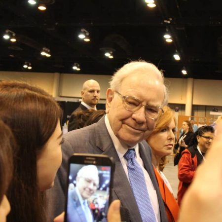 Warren Buffett fans