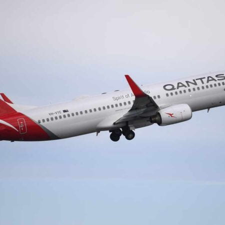 qantas india flights